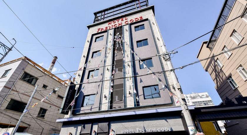 French Code Hotel Changwon Exterior foto