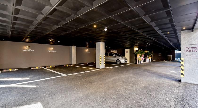 French Code Hotel Changwon Exterior foto